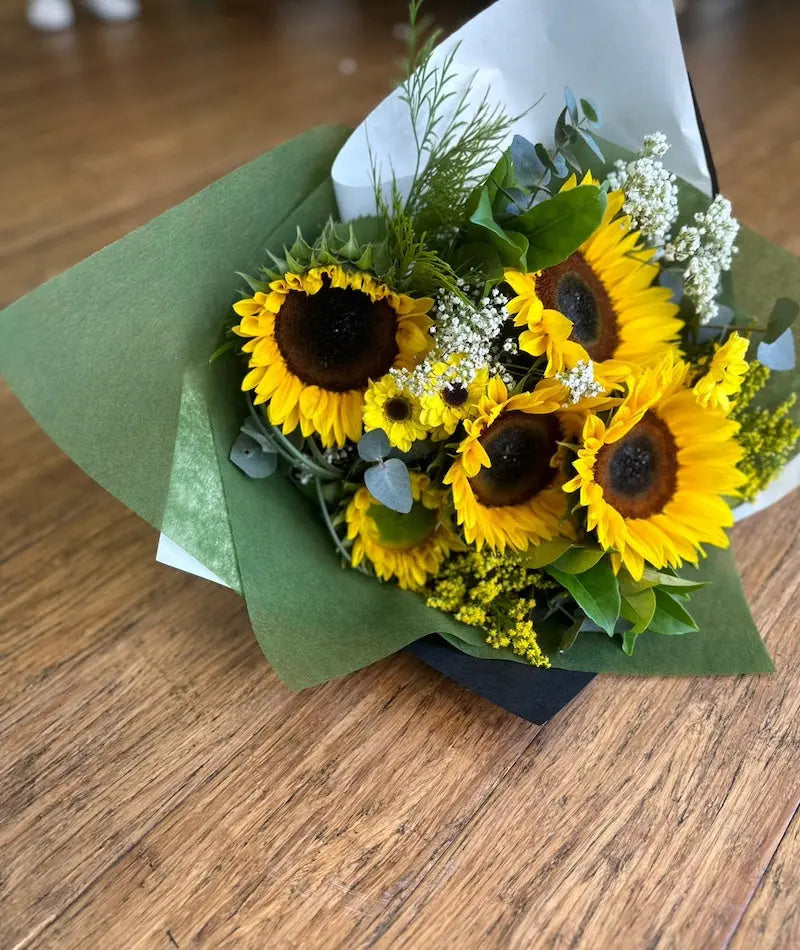 Bright yellows and oranges - Wild Pansi Bright yellows and oranges - Wild Pansi