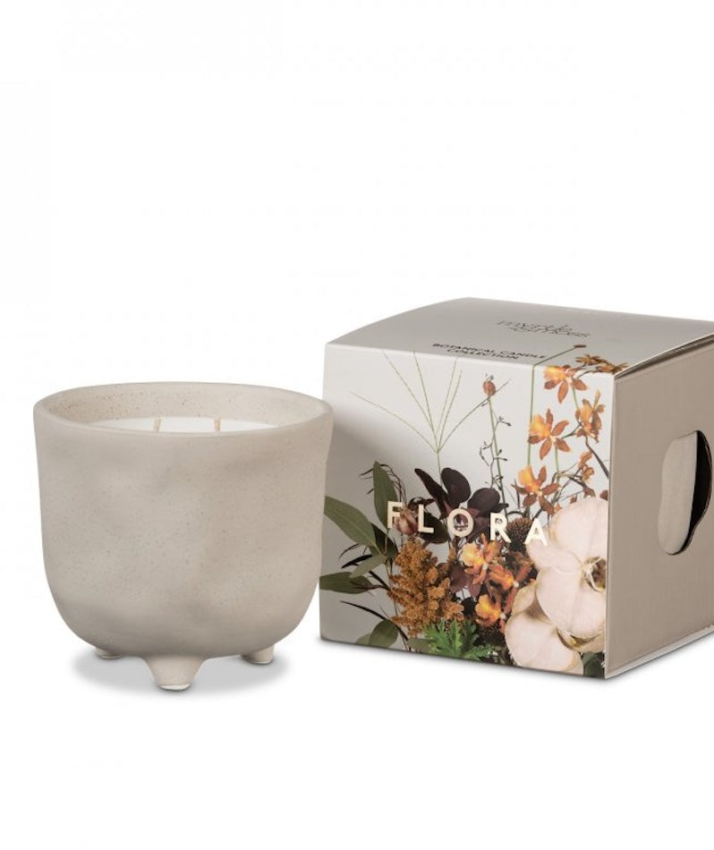 Myrtle & Moss Botanical Candle - Wild Pansi Myrtle & Moss Botanical Candle - Wild Pansi